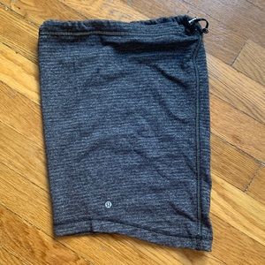 Lululemon neck warmer